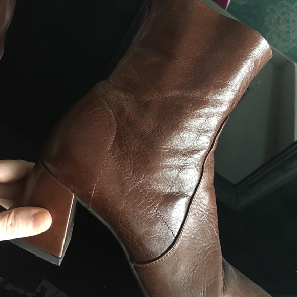 Luxurious Soft Leather L’Intervalle Boots! - Picture 4 of 5